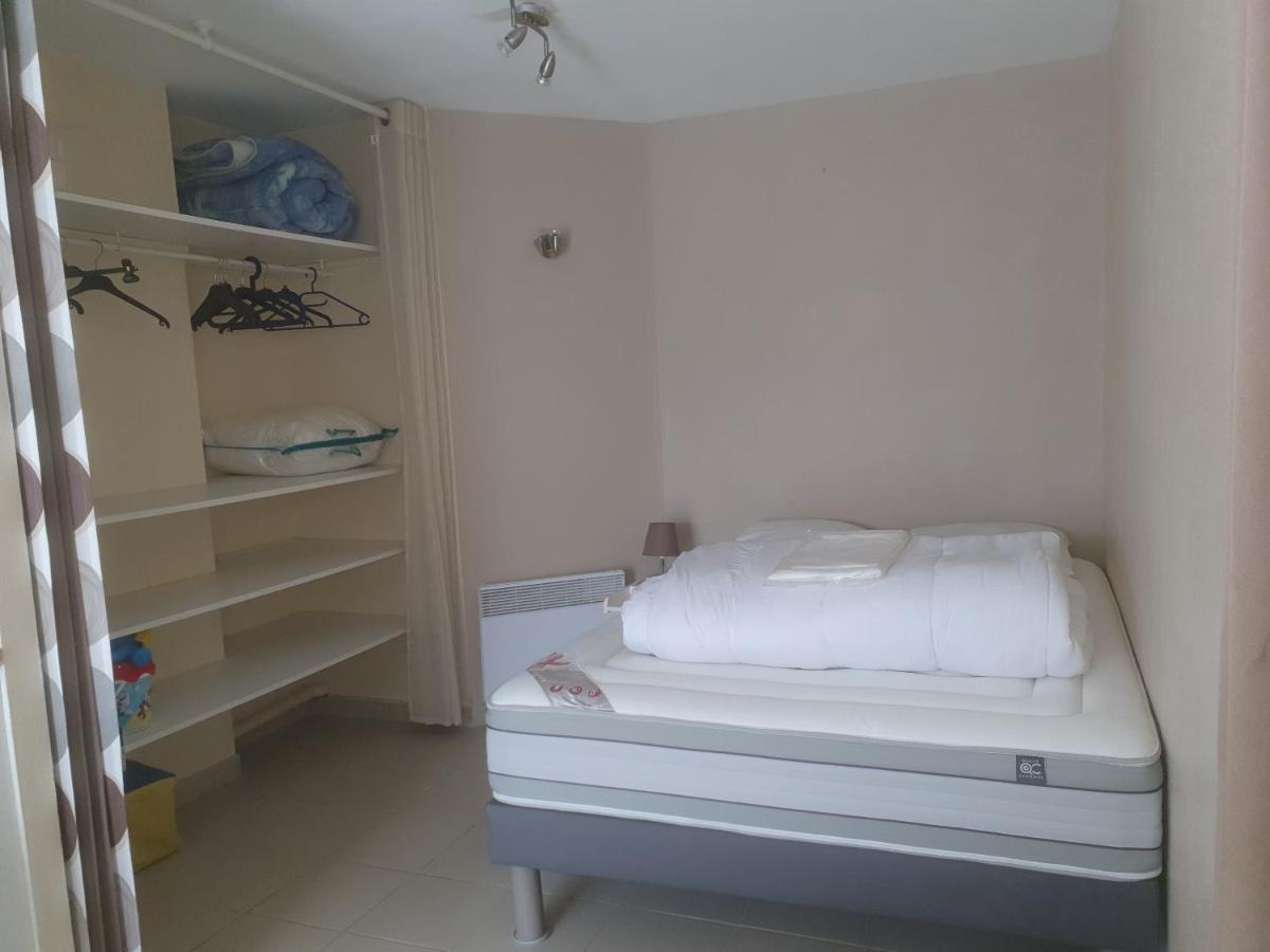 Apartment A 200m De La Sainte Cecile *